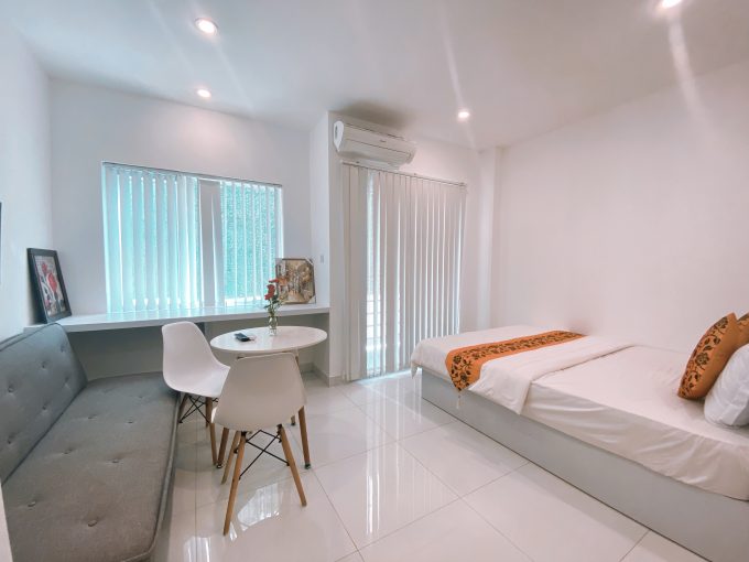 Best Location Service Studio Apartment for rent in BKK is available now (1)