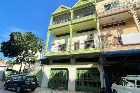 Commercial Huge House for Rent in Tuol Kork Area (4)
