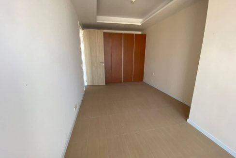 Good Location 2 Bedrooms Condominium for rent in front of Aeon Mall 1, Tonle Bassac (6)