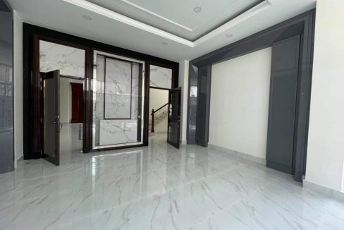Luxury KIng A Villa For Sale In Borey Peng Huoth Boeng Snor Eco Melody (6)