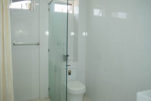 Modern 1 Bedroom Apartment for rent in BKK3 area is free booking now! (13)