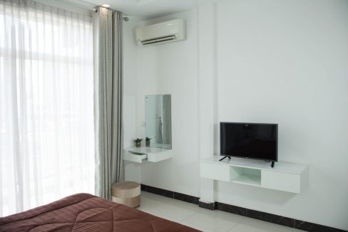 Modern 1 Bedroom Apartment for rent in BKK3 area is free booking now! (5)