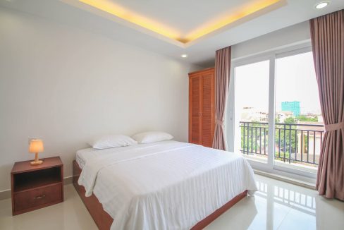 Modern One Bedroom Service Apartment for Rent near TK Avenue (5)
