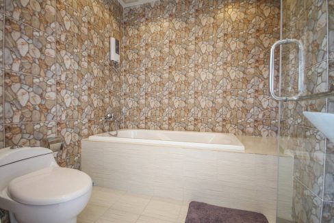 Modern One Bedroom Service Apartment for Rent near TK Avenue (6)