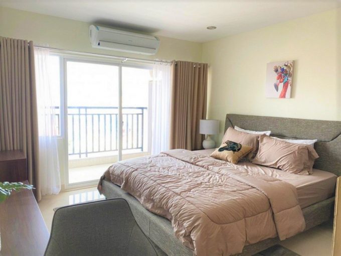 New Spacious Studio Condominium for rent in TK is looking for you now (1)