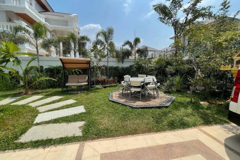 Prince Villa For Sale In Borey Peng Huoth Boeng Snor The Eurovill (3)
