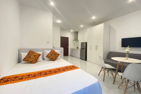 Service Studio Apartment for rent in the Heart of Phnom Penh City is available (1)