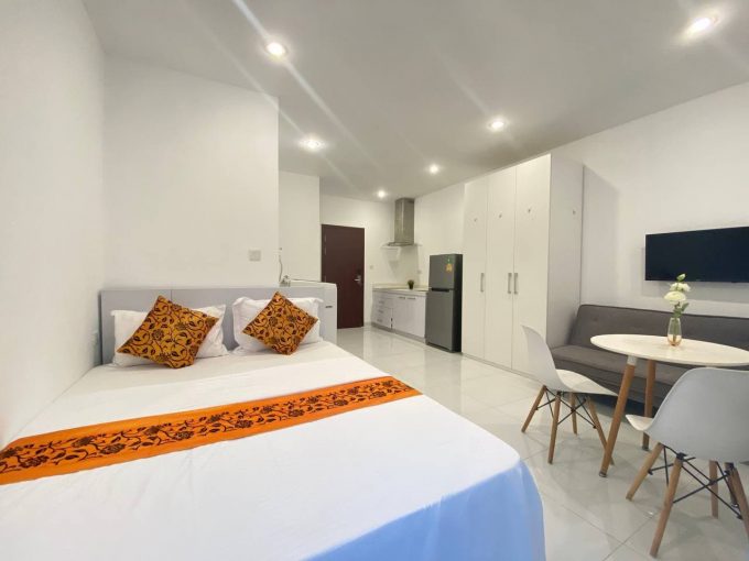 Service Studio Apartment for rent in the Heart of Phnom Penh City is available (1)