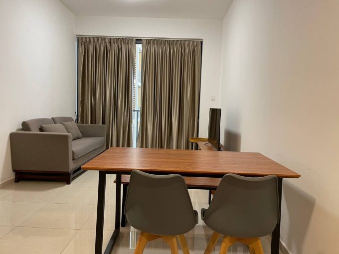 Spacious Luxury 1 Bedroom Condominium access with gym, swimming pool in 7 Makara (1)