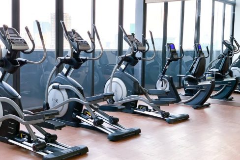 Spacious Luxury 1 Bedroom Condominium access with gym, swimming pool in 7 Makara (8)