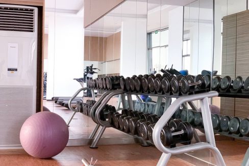 Spacious Luxury 1 Bedroom Condominium access with gym, swimming pool in 7 Makara (9)