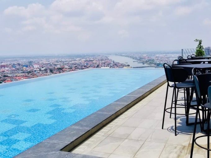 Spacious Studio Condominium access with Gym, Swimming Pool off with 45% in front of AEON Mall 1 (1)