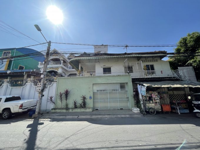 Urgent Land for Sale near Russian Market in Tuol Tumpong (1)