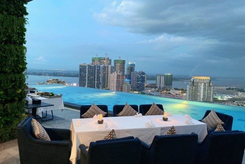 Urgent Luxury One Bedroom Condo Unit for sale access with Gym Swimming Pool Sky Bar (7)