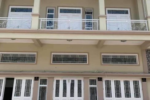 Very Nice Flat For Sale In Borey Mongkul (1)