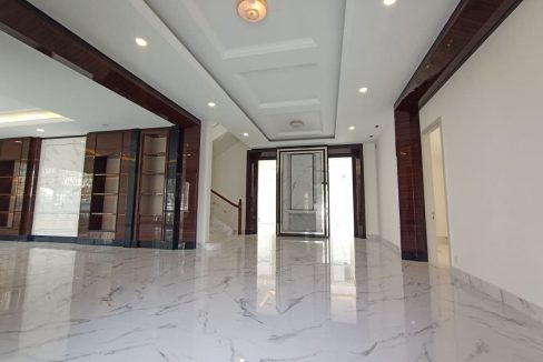 Very Nice King A Villa For Rent In Borey Peng Huoth Beng Snor (2)