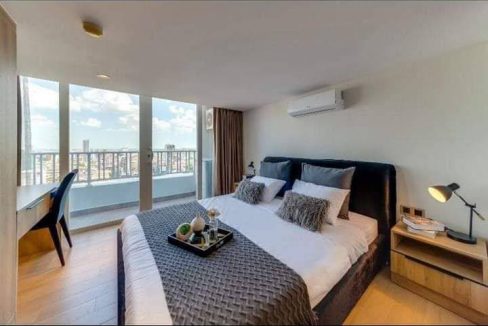 Very Nice One Bedroom Condominium with Gym Steam Swimming Pool and Sky Bar in Bkk3 (1)
