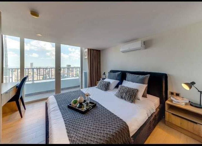 Very Nice One Bedroom Condominium with Gym Steam Swimming Pool and Sky Bar in Bkk3 (1)