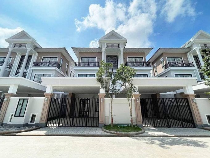 Very Nice Twin B Villa For Sale In Borey Peng Huoth Boeng Snor Eco Delta (1)