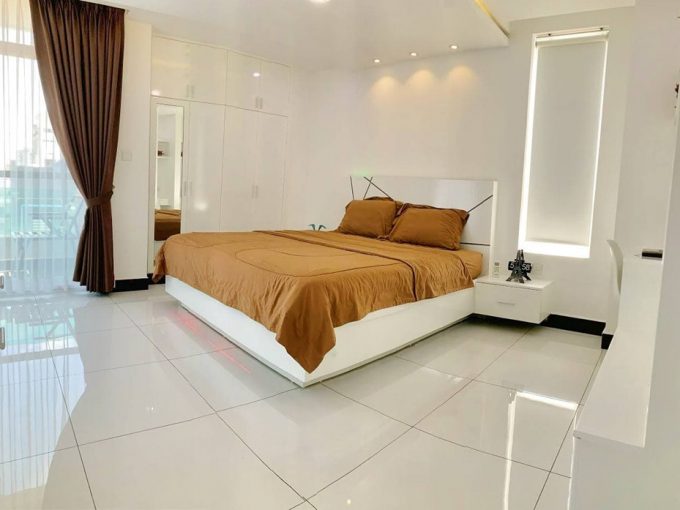 Beautiful One Bedroom Apartment for Rent access to gym, Steam sauna and pool! (1)
