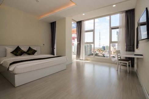 Charming 3 Bedrooms Apartment for rent in BKK1 (2)