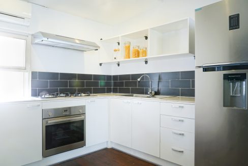 Charming 3 Bedrooms Apartment for rent in Tonle Bassac (4)
