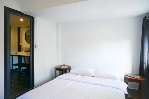 Charming 3 Bedrooms Apartment for rent in Tonle Bassac (5)