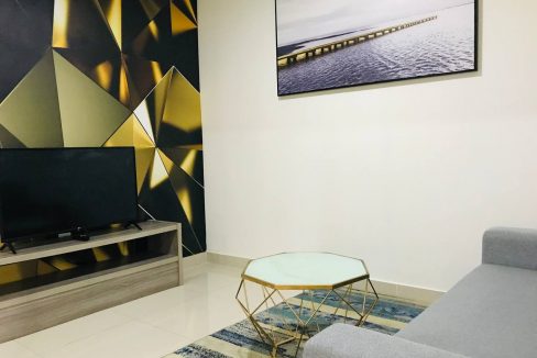 Charming Two Bedrooms Apartment (11)