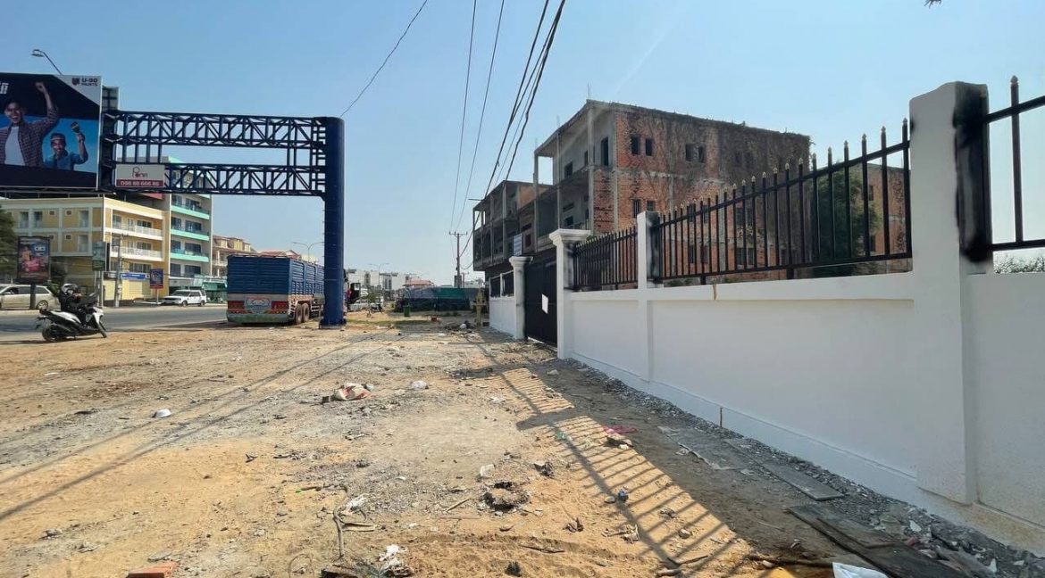Good Location Land For Sale in Phnom Penh. (3)