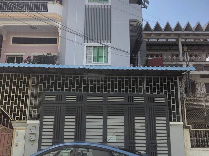Ground floor House For Rent in Phnom Penh City Near IFL University (1)