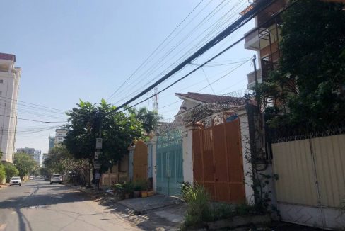 House For Rent in Good Location Near IFL University (3)