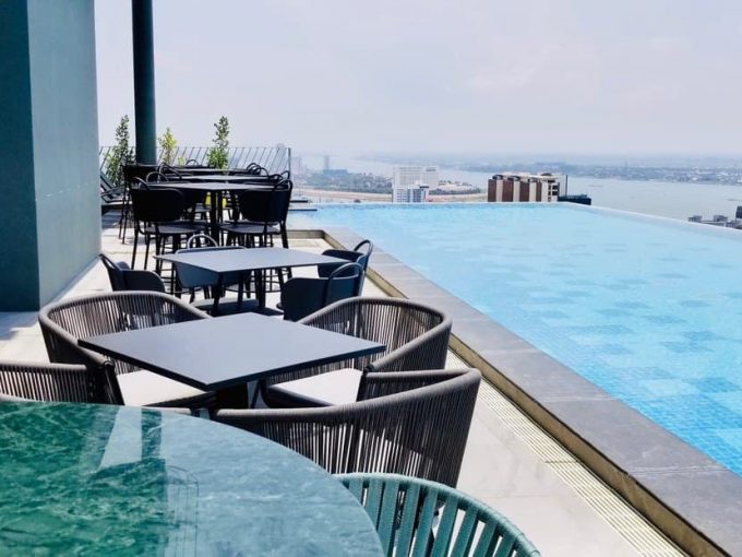 Paradise Condo 2 Bedrooms for rent in front of Aeon Mall in Tonle Bassac available now (1)