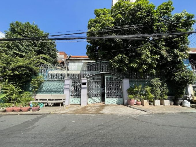 Spacious House For Sale Near Russian Market (1)