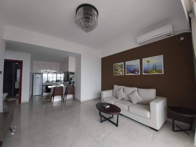 Spacious One Bedroom – Service Apartment with Balcony in Daun Penh available now (1)