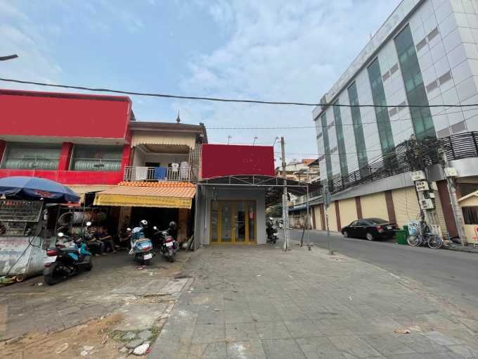 Urgent Corner Shop House for rent near Independence Monument (1)