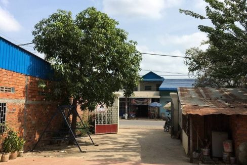 Urgent Land & House for Sale in Battambang available now (2)
