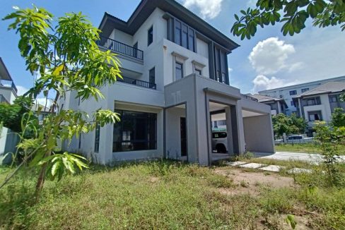 Very Nice Queen Villa For Sale In Borey Chip Mong Land (2)