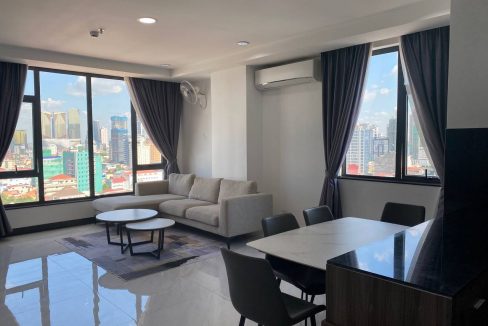Charming 2 Bedrooms Service Apartment for rent in 7 Makara (2)
