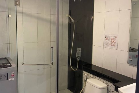 Modern 1 Bedroom Apartment (10)