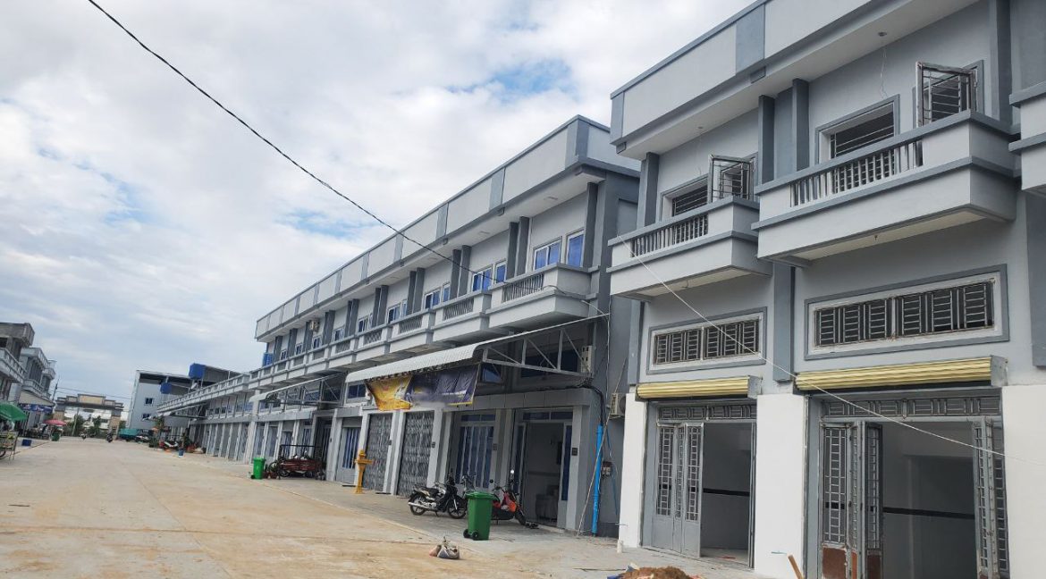 Modern House for Sale With Good Location in Kandal Province (1)
