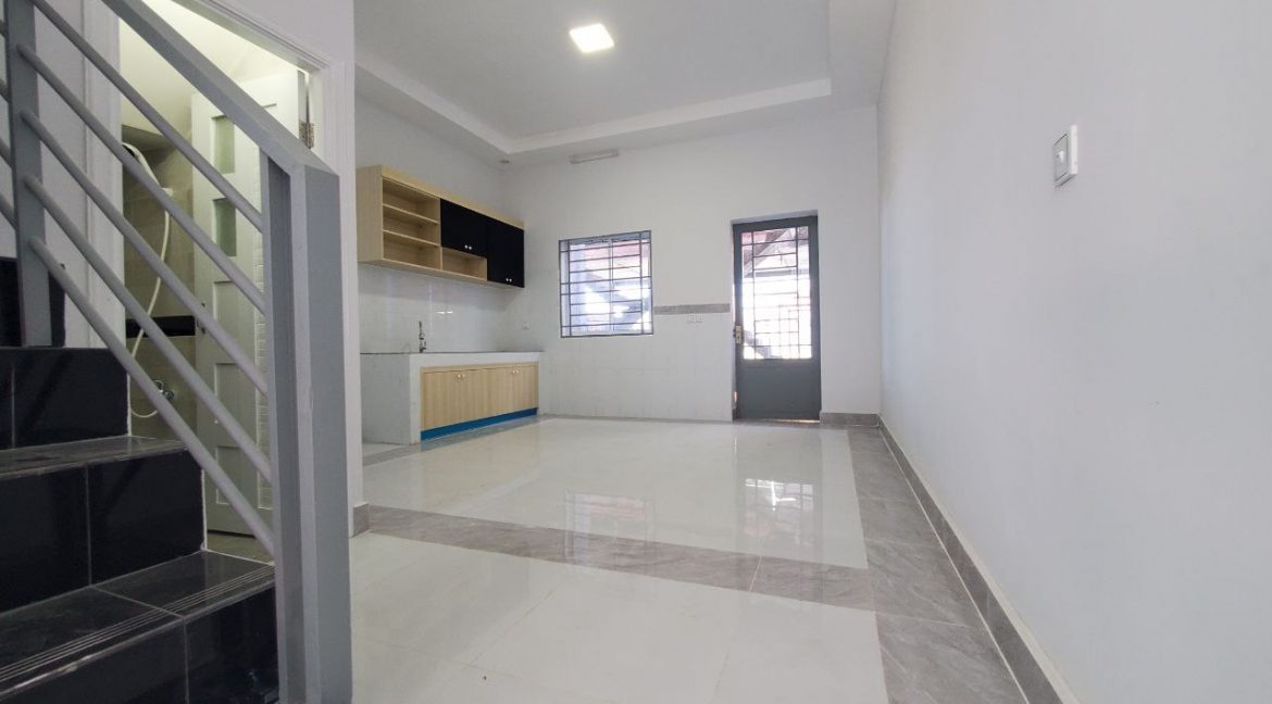 Modern House for Sale With Good Location in Kandal Province (4)