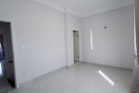 Modern House for Sale With Good Location in Kandal Province (6)