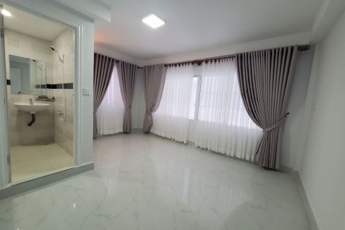 Modern House for Sale With Good Location in Kandal Province (7)
