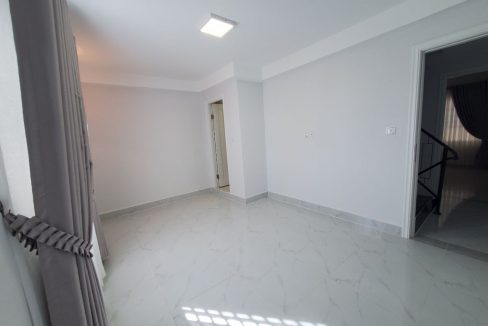 Modern House for Sale With Good Location in Kandal Province (9)