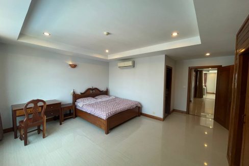 Spacious 2 Bedrooms Apartment for Rent in Khan Charmkamorn (6)