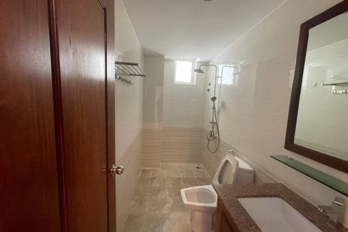 Spacious 2 Bedrooms Apartment for Rent in Khan Charmkamorn (9)