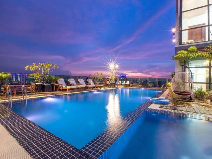 Spacious 2 Bedrooms Apartment for rent in BKK3 (1)