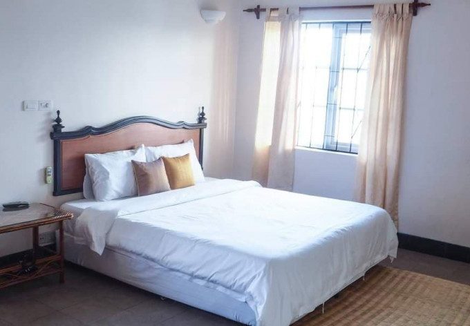 Spacious Apartment Very Nice Location for Rent In Khan TK (1)