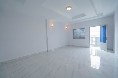 Spacious Shophouse for Sale in Kandal Province (4)