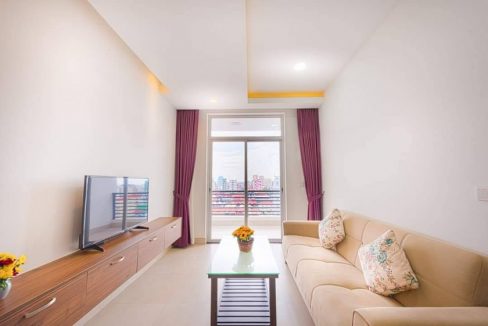 Beautiful Swimming Pool with Studio Apartment for Rent In Chamkar Mon (2)